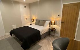 Luxury 2 Bed 1 Bath In Central London By Graceful Apartments